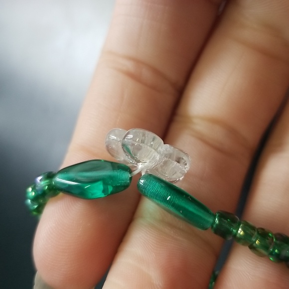 Handmade flower bracelet. - Picture 4 of 8